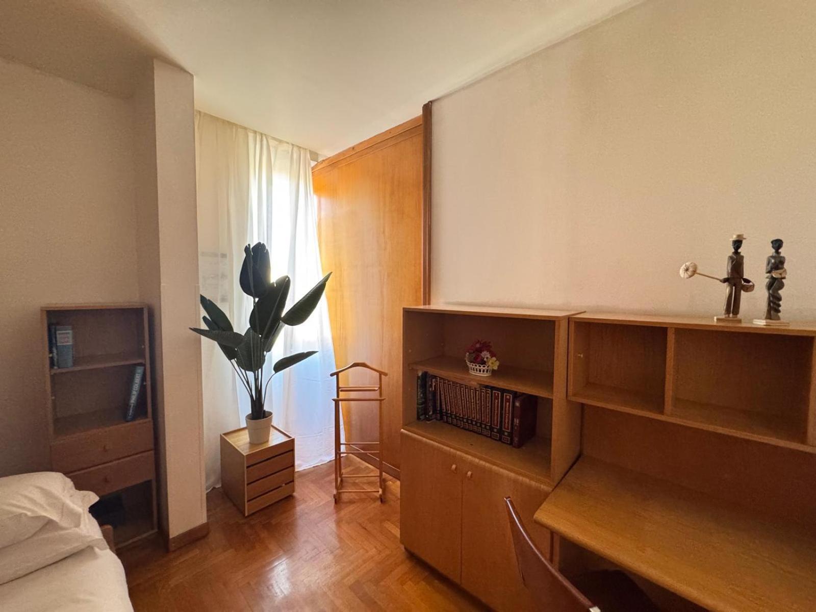 Comfy Vatican Hideaway